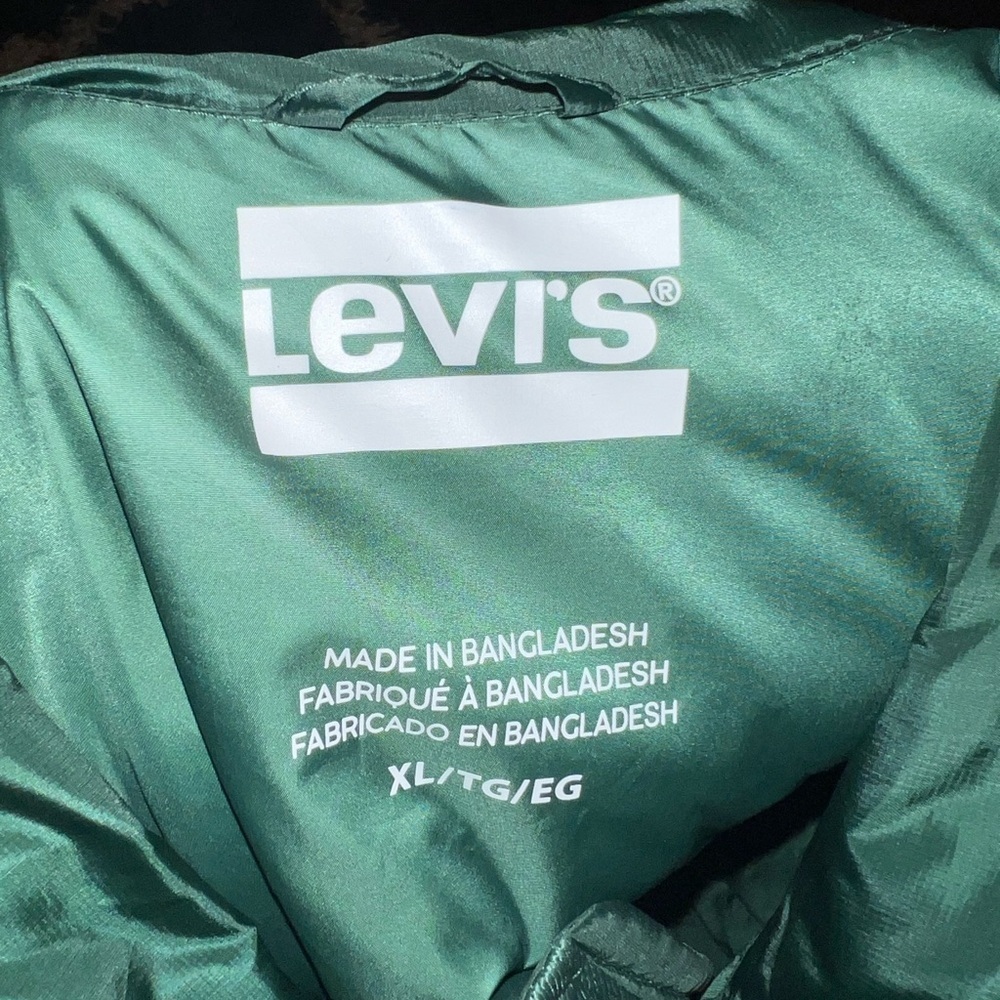 Levi's Presidio Packable Puffer Jacket - Picture 12 of 16